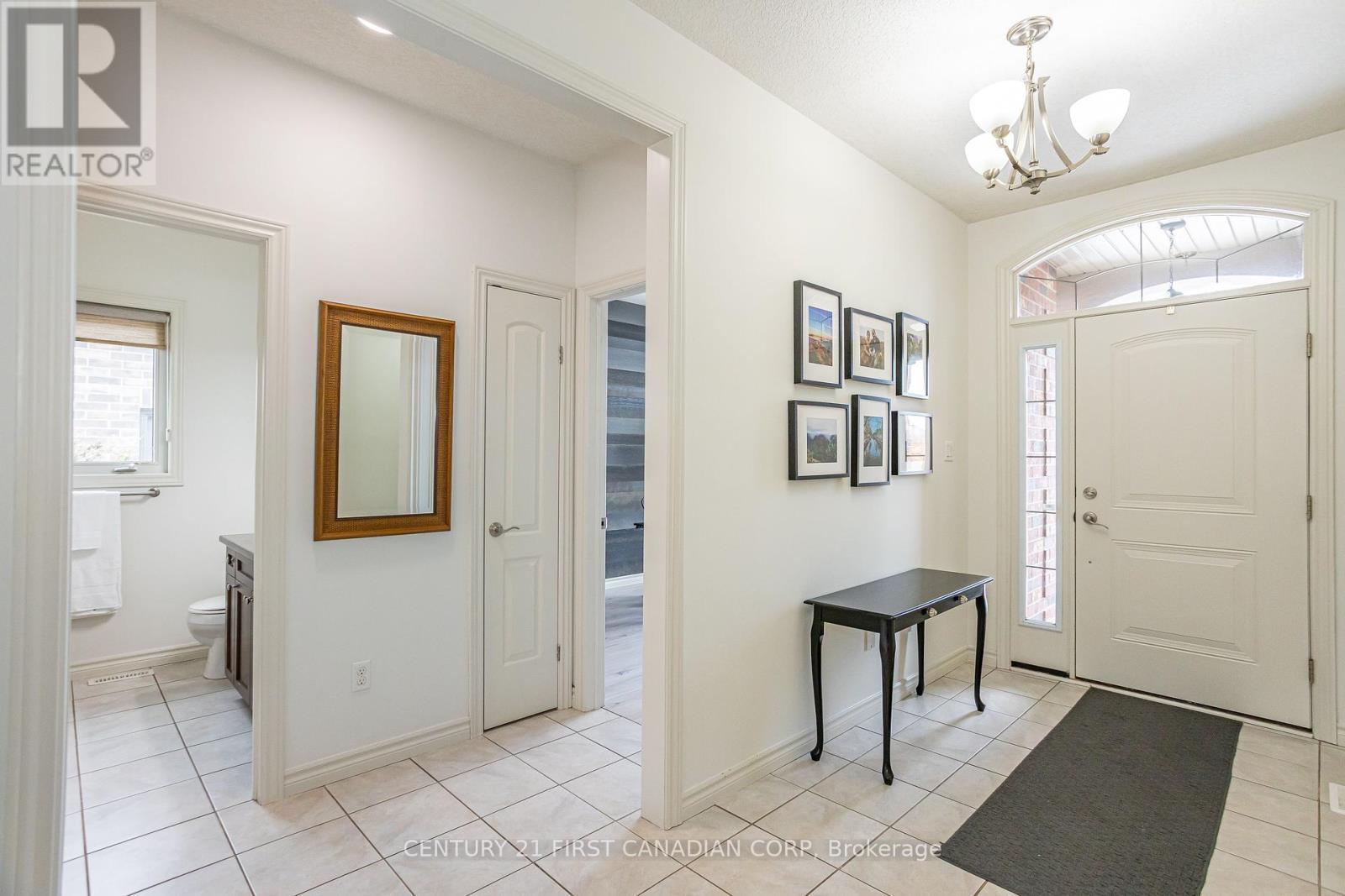 Photo 7 of 50 for 104 Walnut Grove Place