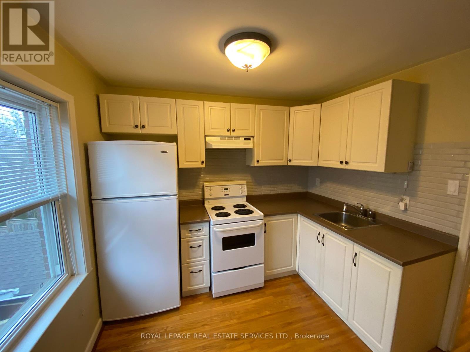 2nd Floor - 132 Edinborough Court, Toronto, Ontario  M6N 2E8 - Photo 2 - W12079591