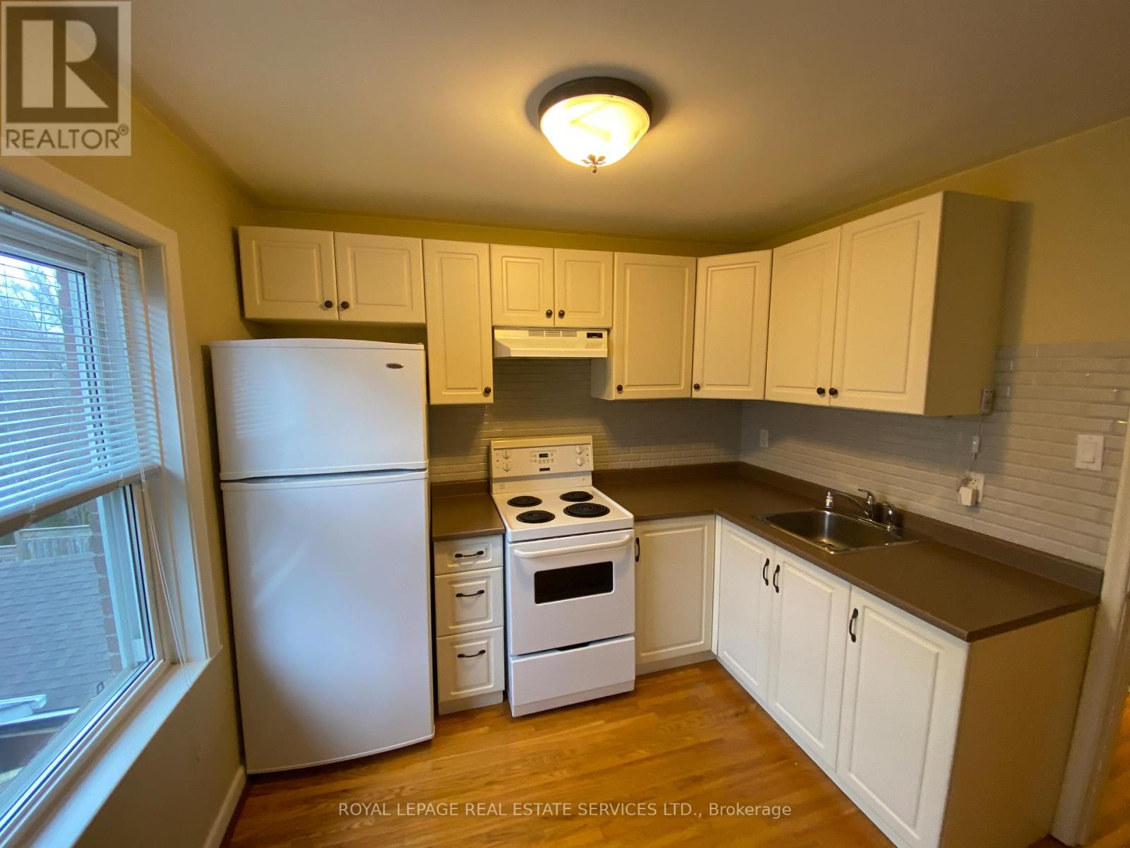 2nd Floor - 132 Edinborough Court, Toronto, Ontario  M6N 2E8 - Photo 3 - W12079591