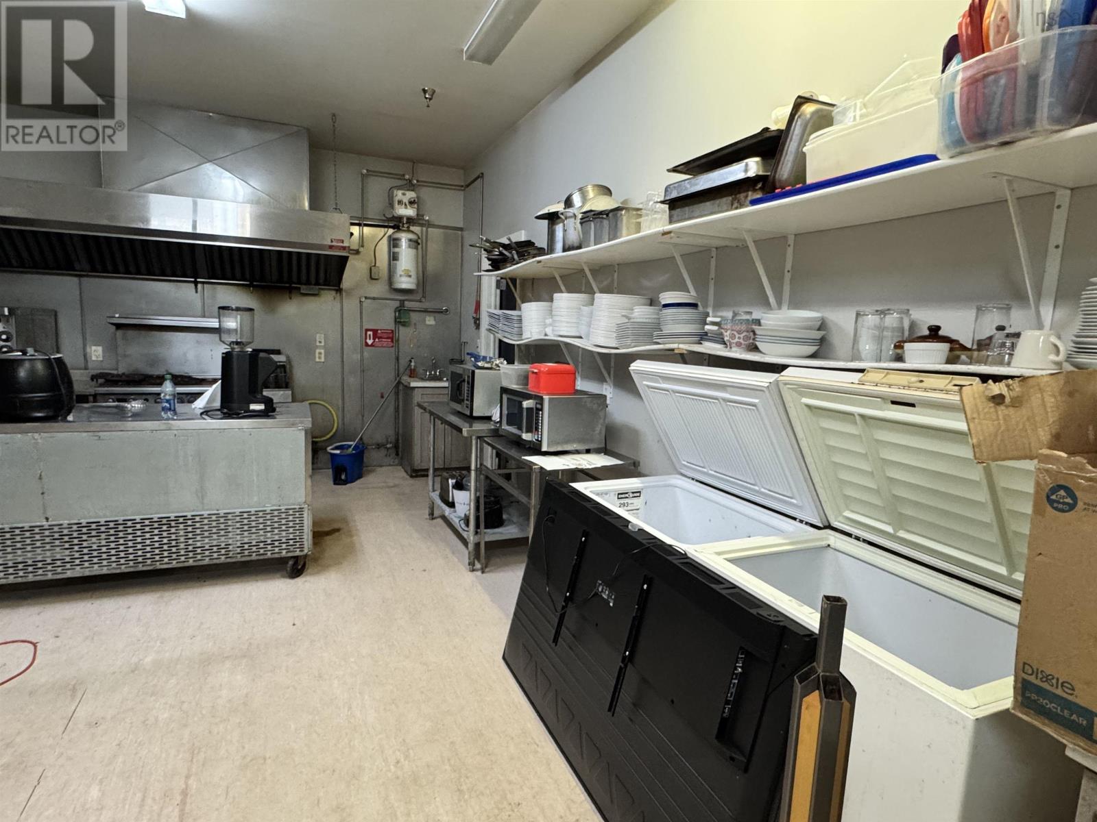 195 Commercial Street, Glace Bay, Nova Scotia  B1A 3B9 - Photo 10 - 202507682