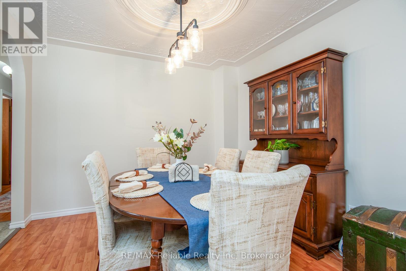 163 Marksam Road, Guelph, Ontario  N1H 7L1 - Photo 8 - X12066335