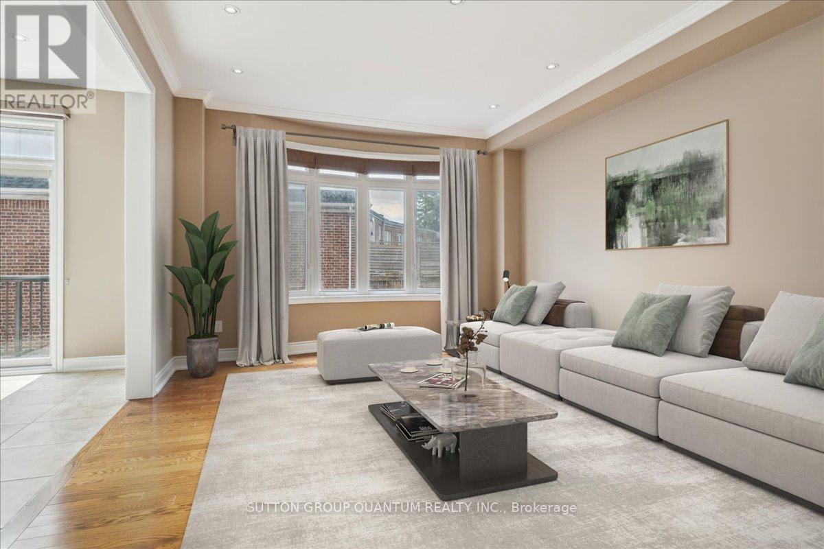 32 Harborn Road, Mississauga, Ontario  L5B 1A4 - Photo 13 - W12079615