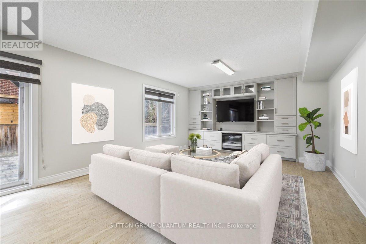 32 Harborn Road, Mississauga, Ontario  L5B 1A4 - Photo 36 - W12079615