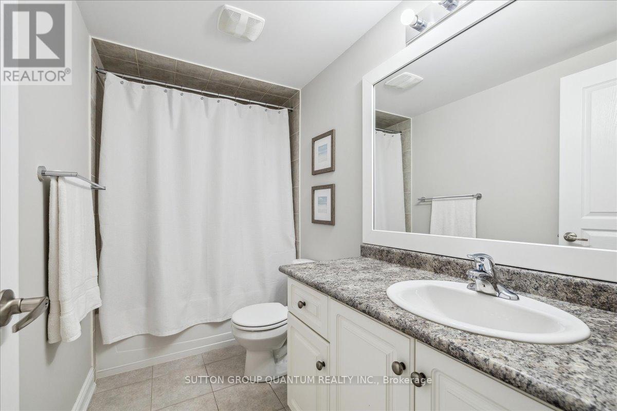 32 Harborn Road, Mississauga, Ontario  L5B 1A4 - Photo 40 - W12079615