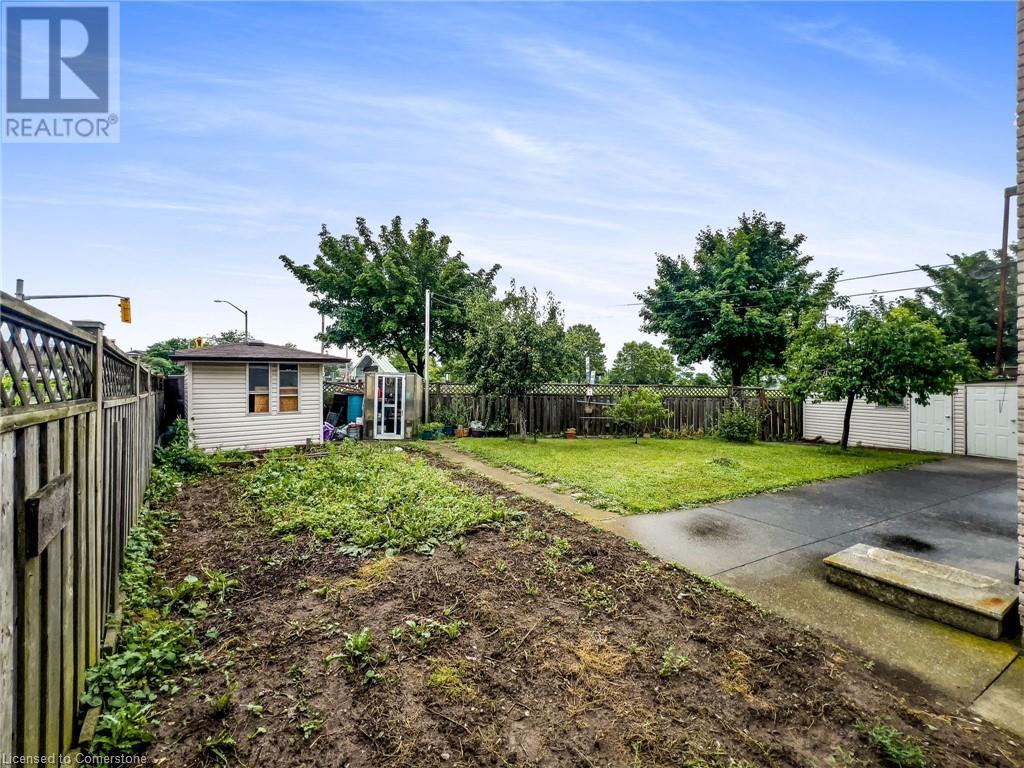 Property at 2 MARK Place image 3