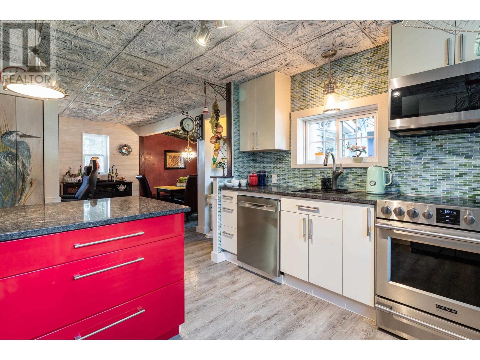 2212 Brookmount Avenue, Coquitlam, British Columbia  V3J 6V5 - Photo 6 - R2989260