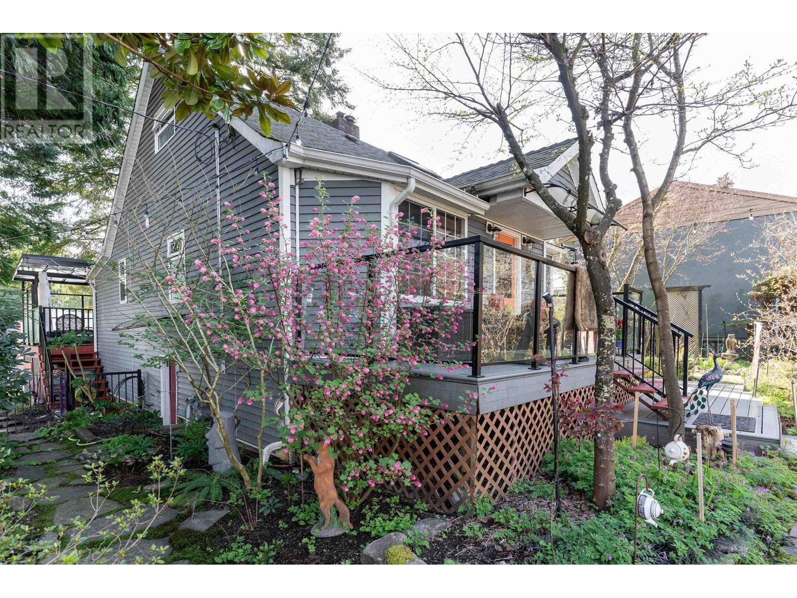 2212 Brookmount Avenue, Coquitlam, British Columbia  V3J 6V5 - Photo 37 - R2989260