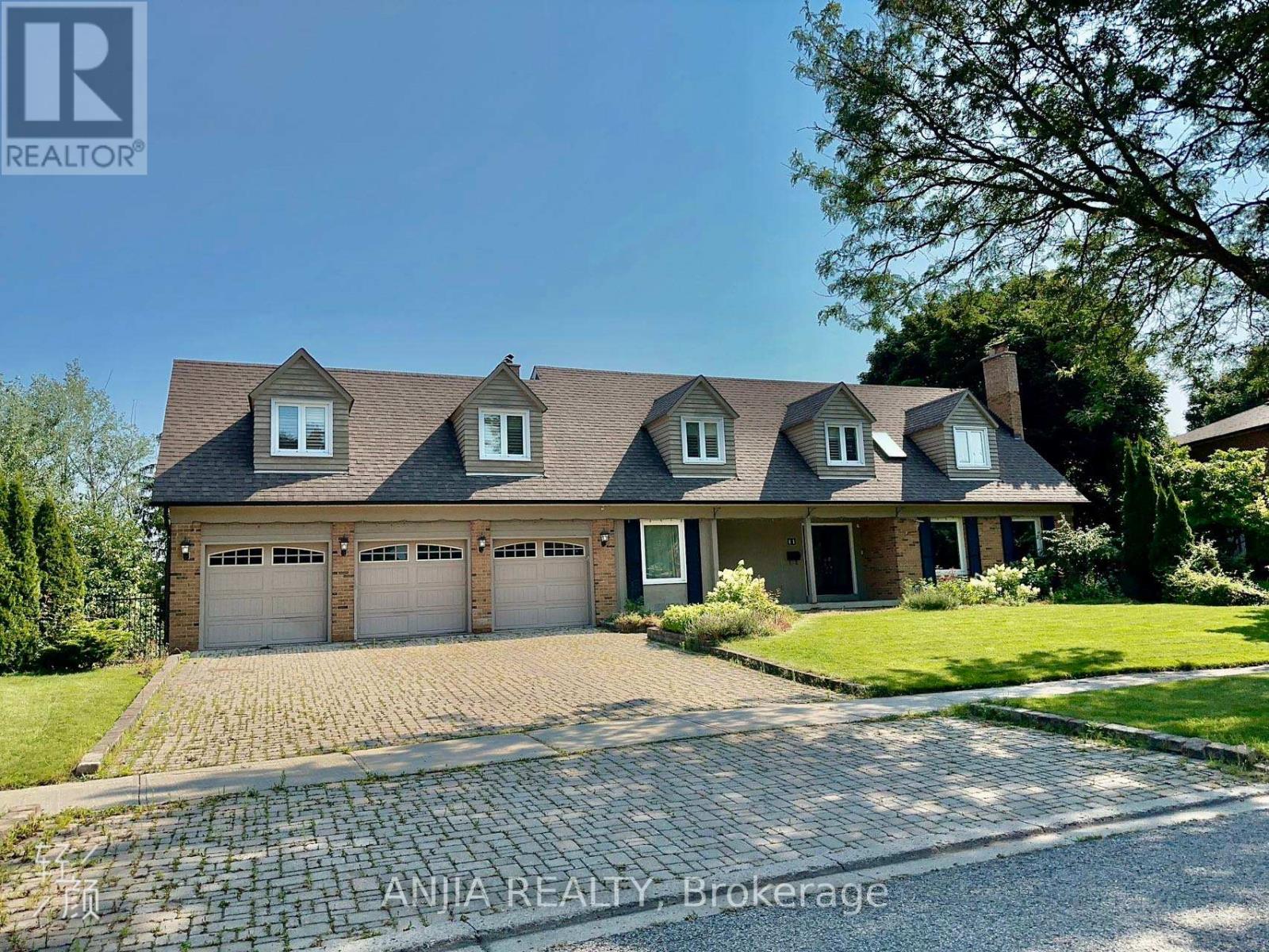 11 RAE CRESCENT E, Markham, Ontario