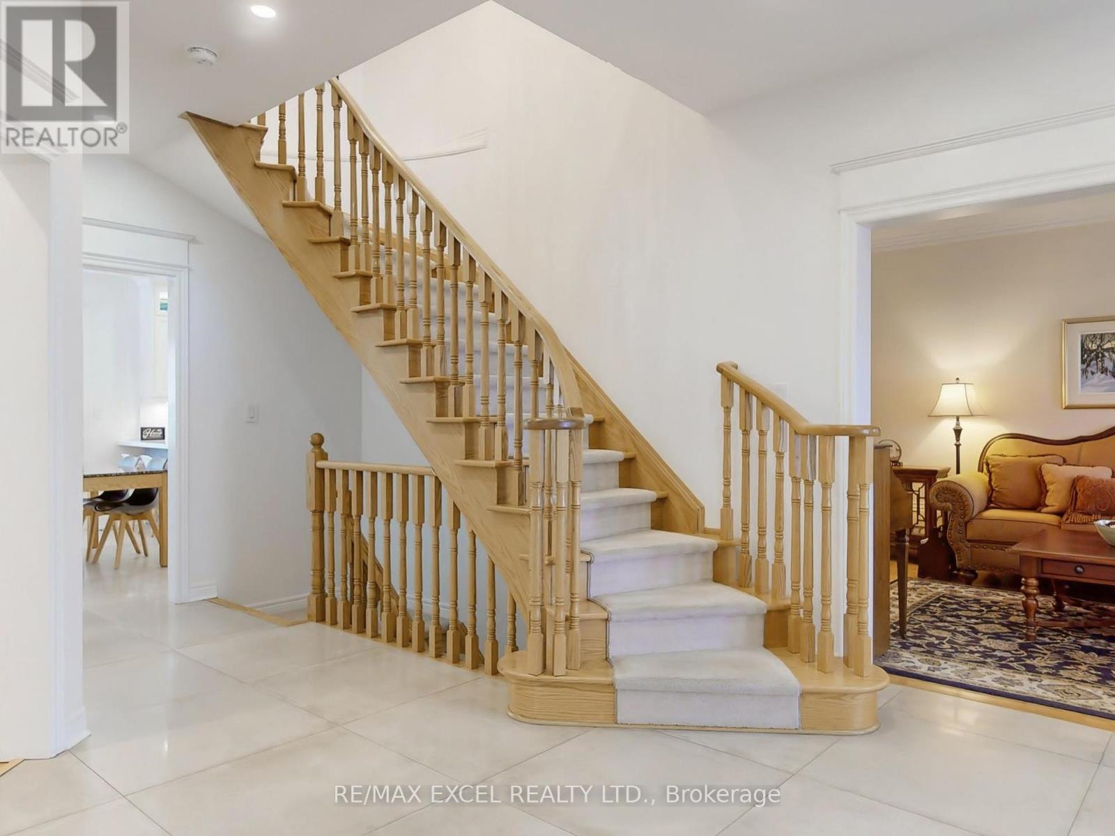 78 Shaftsbury Avenue, Richmond Hill, Ontario  L4C 0R3 - Photo 18 - N12079662