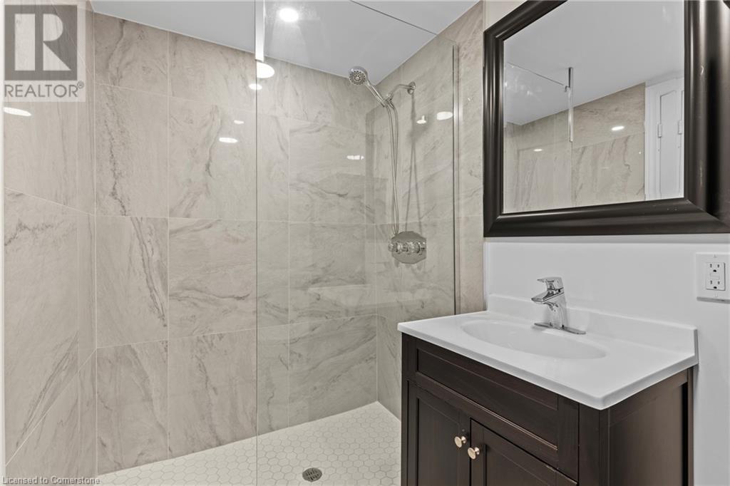 19 Quarry Court, Hamilton, Ontario  L9C 6L7 - Photo 16 - 40716464