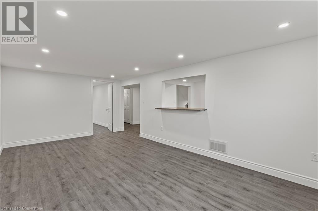 19 Quarry Court, Hamilton, Ontario  L9C 6L7 - Photo 7 - 40716464