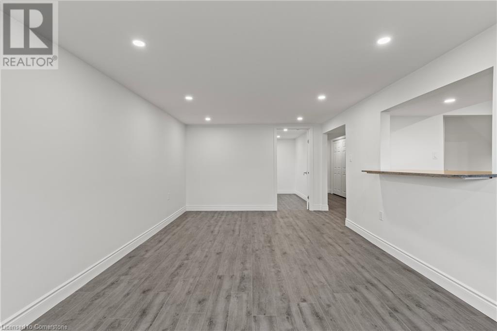 19 Quarry Court, Hamilton, Ontario  L9C 6L7 - Photo 9 - 40716464