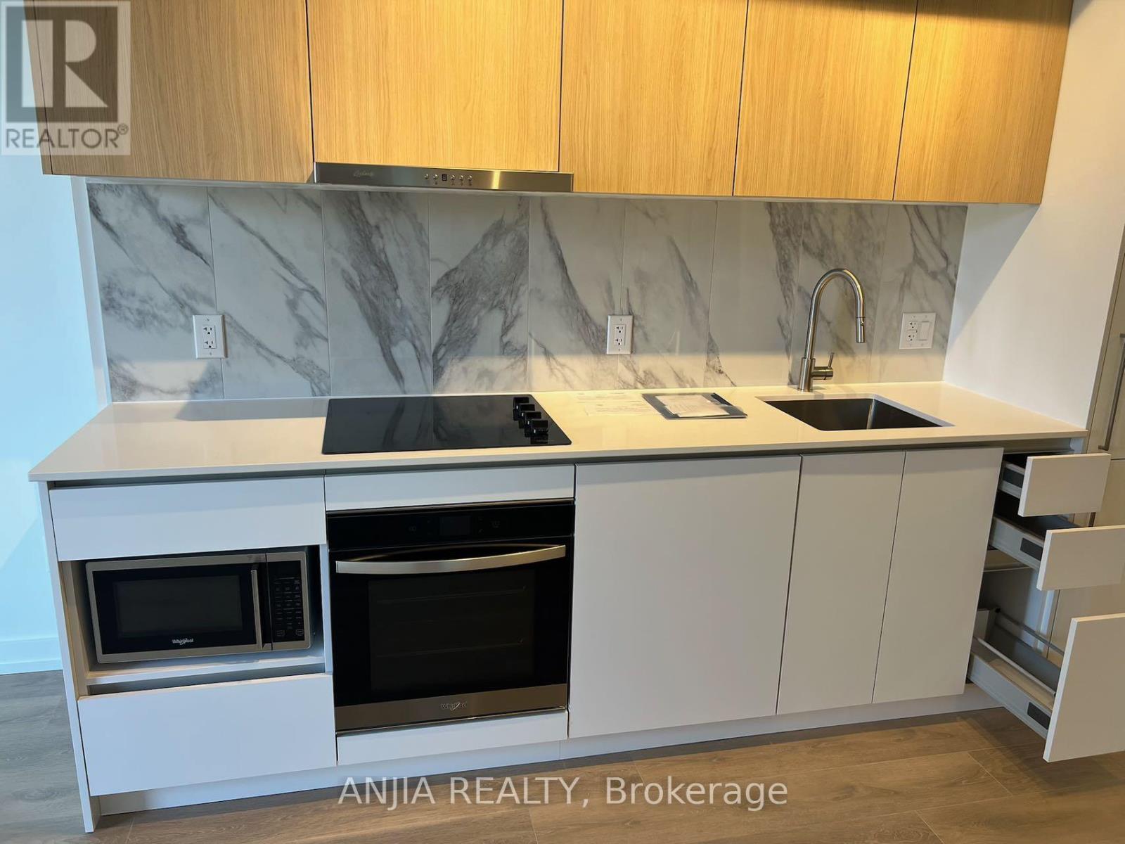 932 - 1100 Sheppard Avenue W, Toronto, Ontario  M3J 0H1 - Photo 4 - W12079673