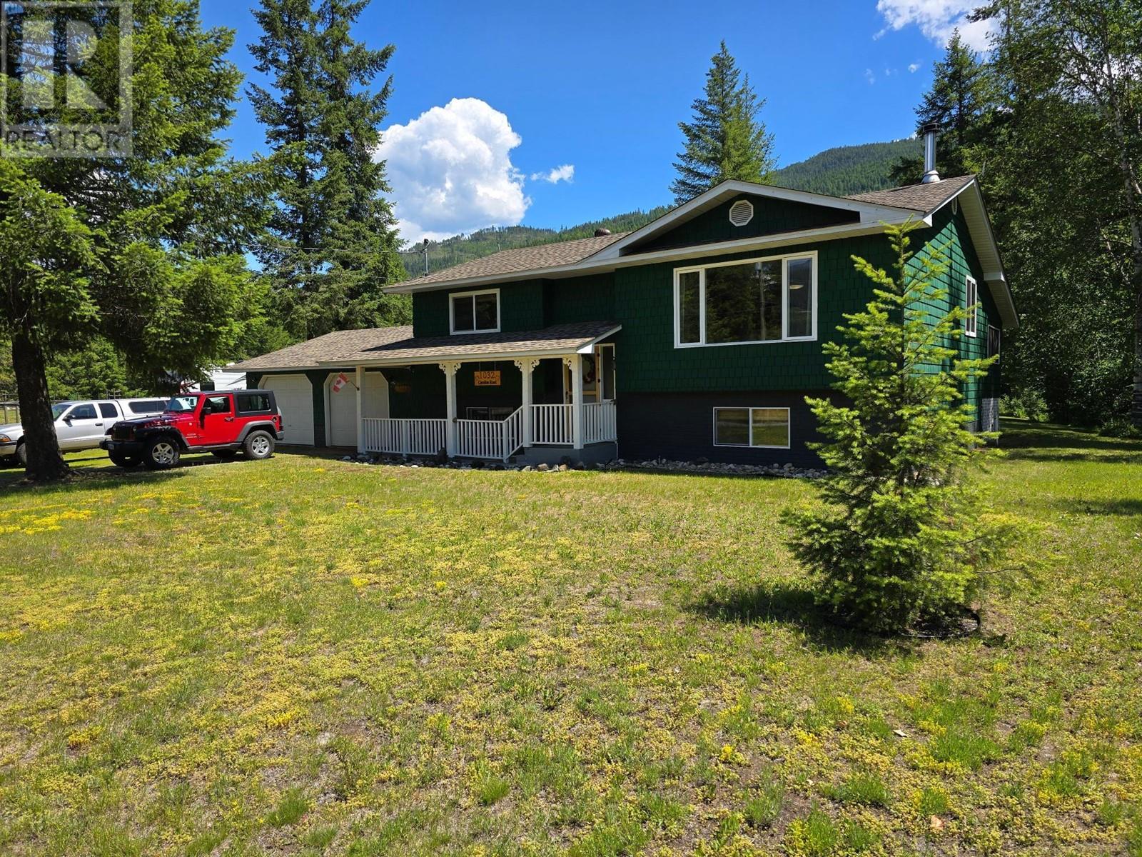 1032 CAROLINE Road, Clearwater, British Columbia