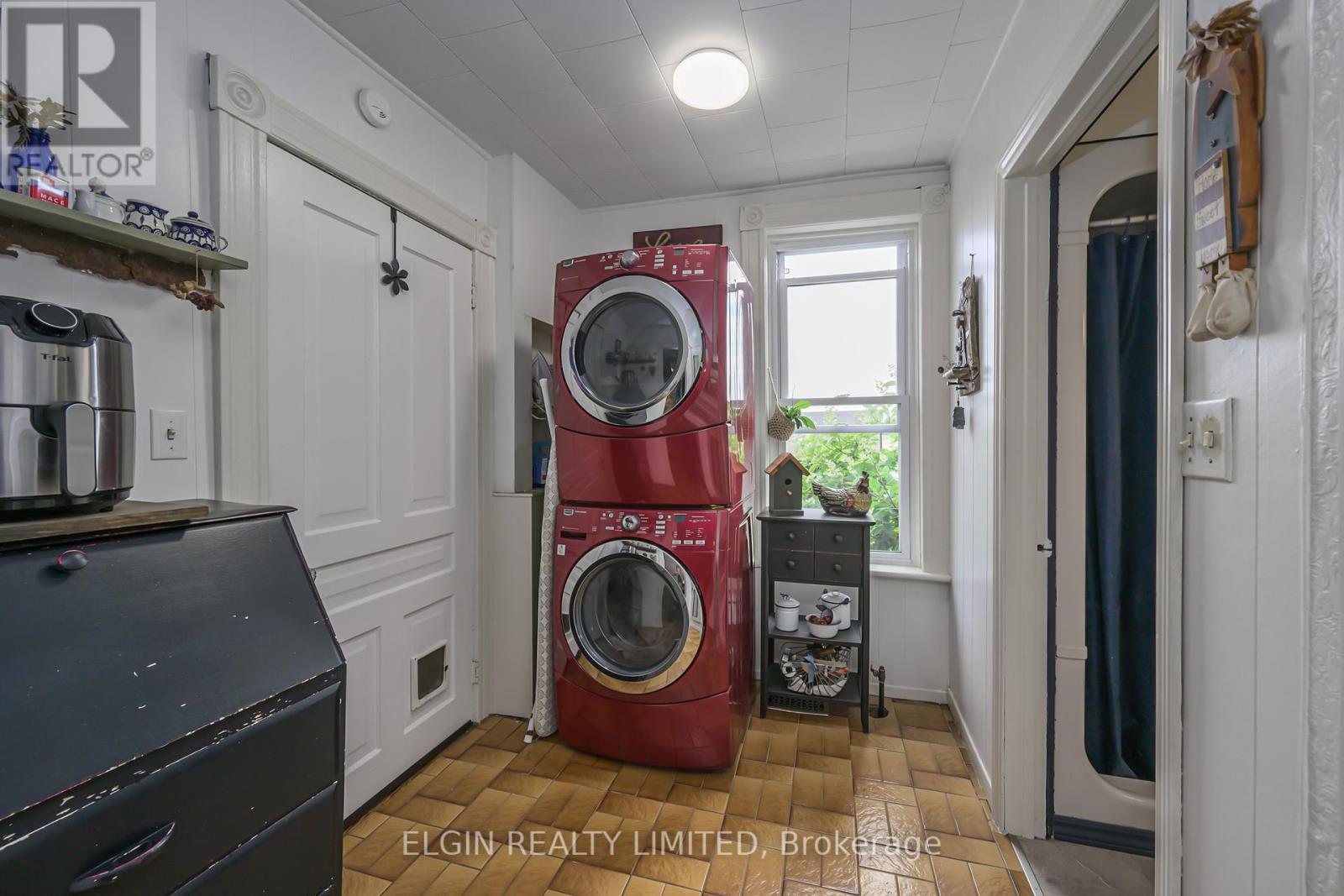33580 Fifth Line, Southwold, Ontario  N0L 1P0 - Photo 16 - X12079688