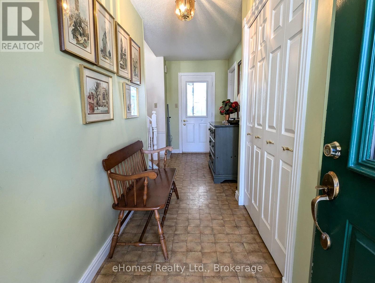 170 5th Avenue E, Owen Sound, Ontario  N4K 6C7 - Photo 10 - X12079544