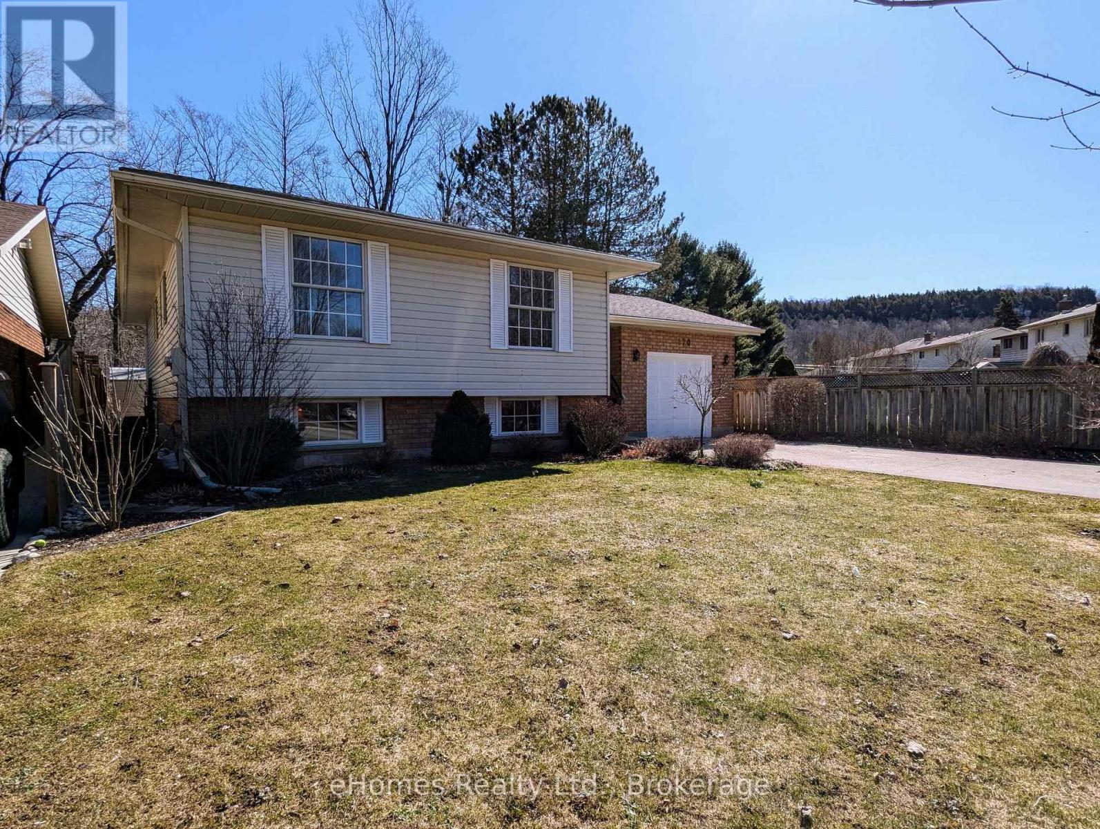 170 5th Avenue E, Owen Sound, Ontario  N4K 6C7 - Photo 3 - X12079544