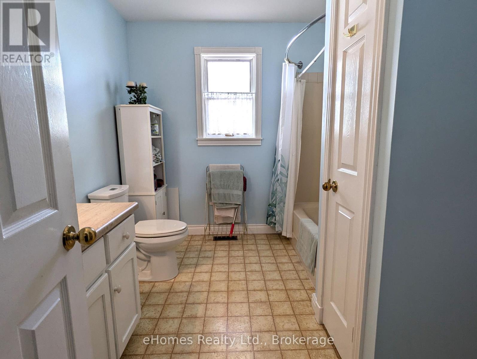 170 5th Avenue E, Owen Sound, Ontario  N4K 6C7 - Photo 33 - X12079544