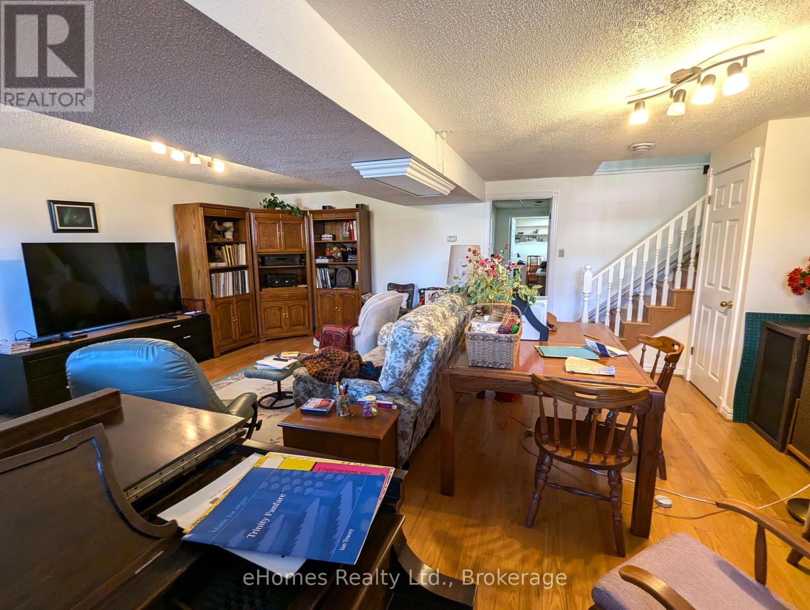 170 5th Avenue E, Owen Sound, Ontario  N4K 6C7 - Photo 35 - X12079544