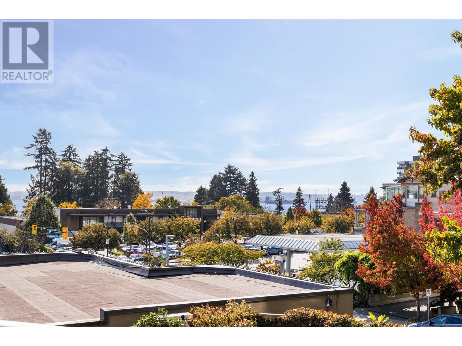 201 588 16th Street, West Vancouver, British Columbia  V7V 3R7 - Photo 6 - R2970780