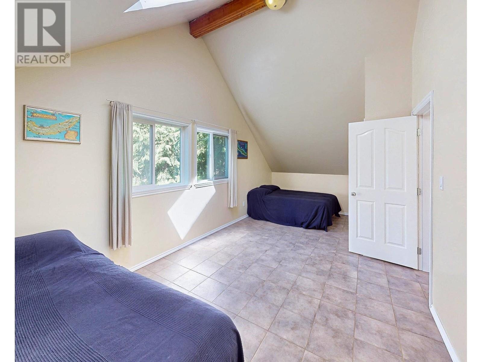 2847 Brians Way, Other Islands, British Columbia  V8A 2G0 - Photo 7 - R2978083