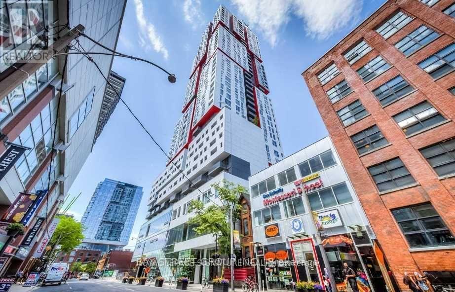 1811 - 318 RICHMOND STREET, Toronto, Ontario