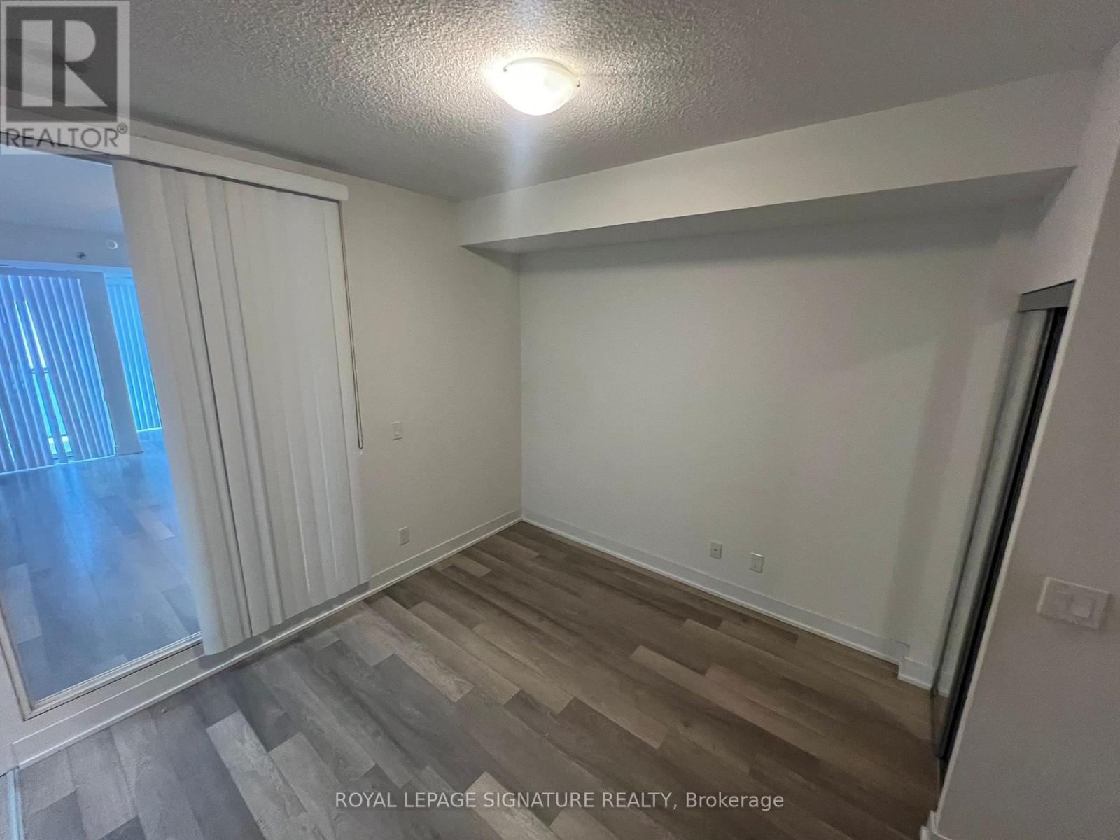 1811 - 318 Richmond Street, Toronto, Ontario  M5V 1X2 - Photo 2 - C12079681