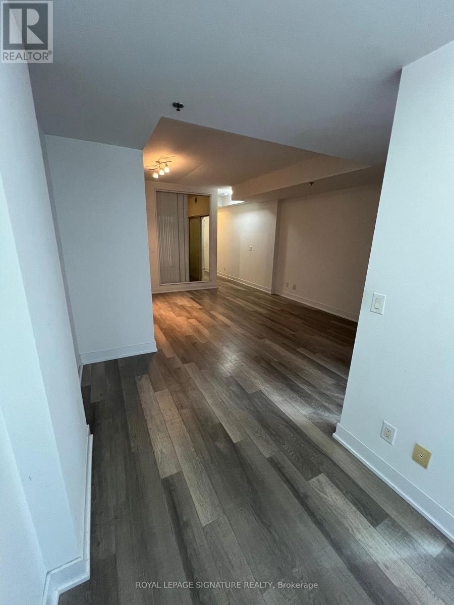 1811 - 318 Richmond Street, Toronto, Ontario  M5V 1X2 - Photo 7 - C12079681