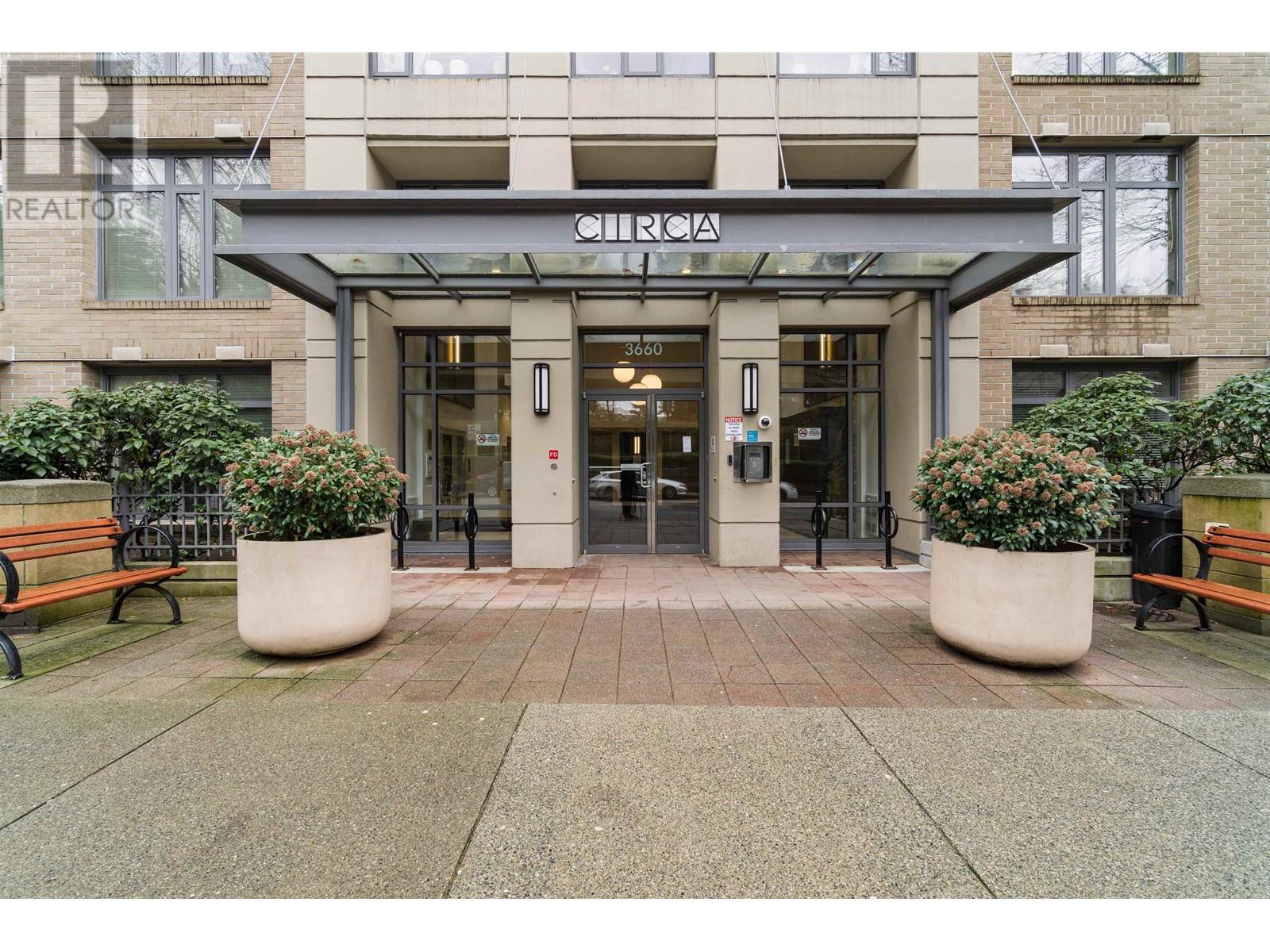 Listing Picture 9 of 10 : 111 3660 VANNESS AVENUE, Vancouver / 溫哥華 - 魯藝地產 Yvonne Lu Group - MLS Medallion Club Member