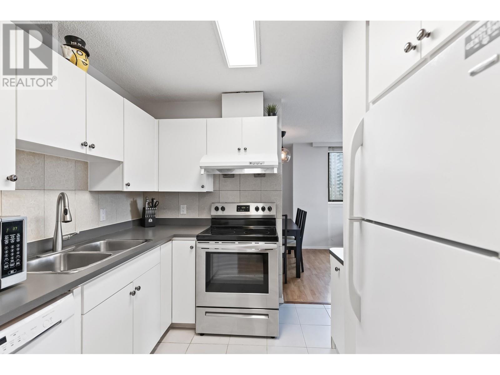 1006 3980 Carrigan Court, Burnaby, British Columbia  V3N 4S6 - Photo 5 - R2984204