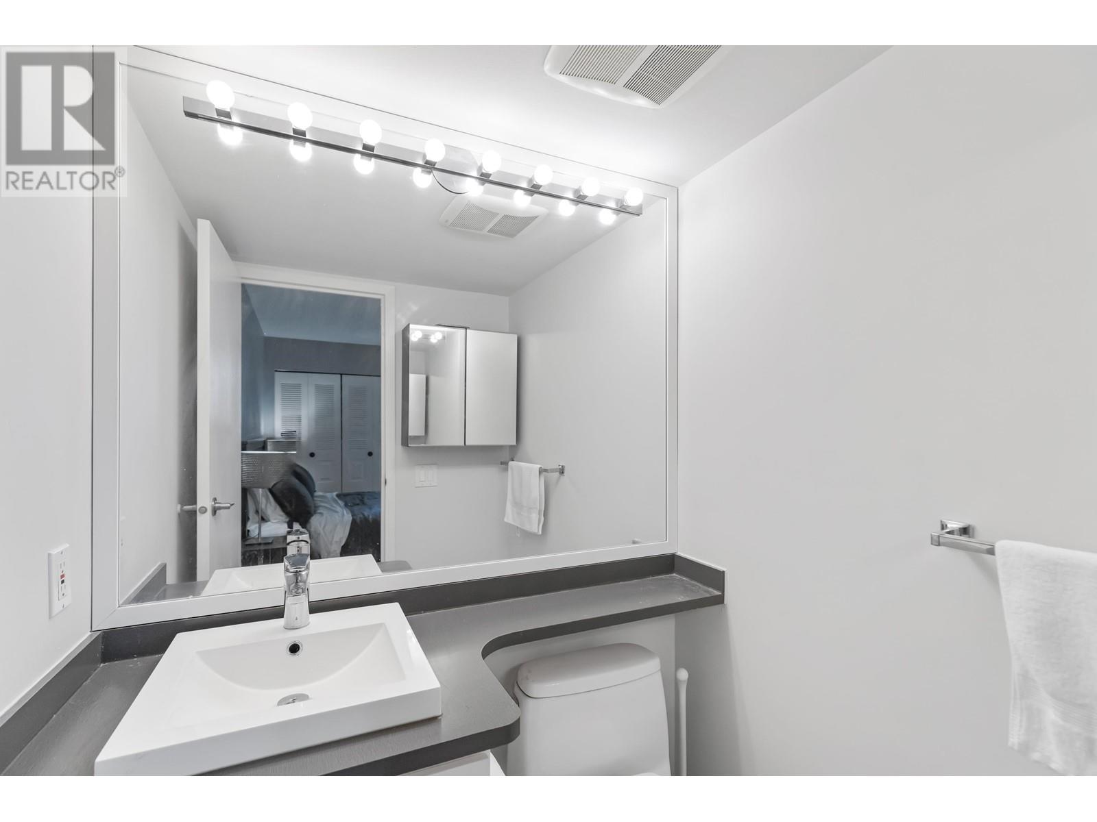 1006 3980 Carrigan Court, Burnaby, British Columbia  V3N 4S6 - Photo 19 - R2984204
