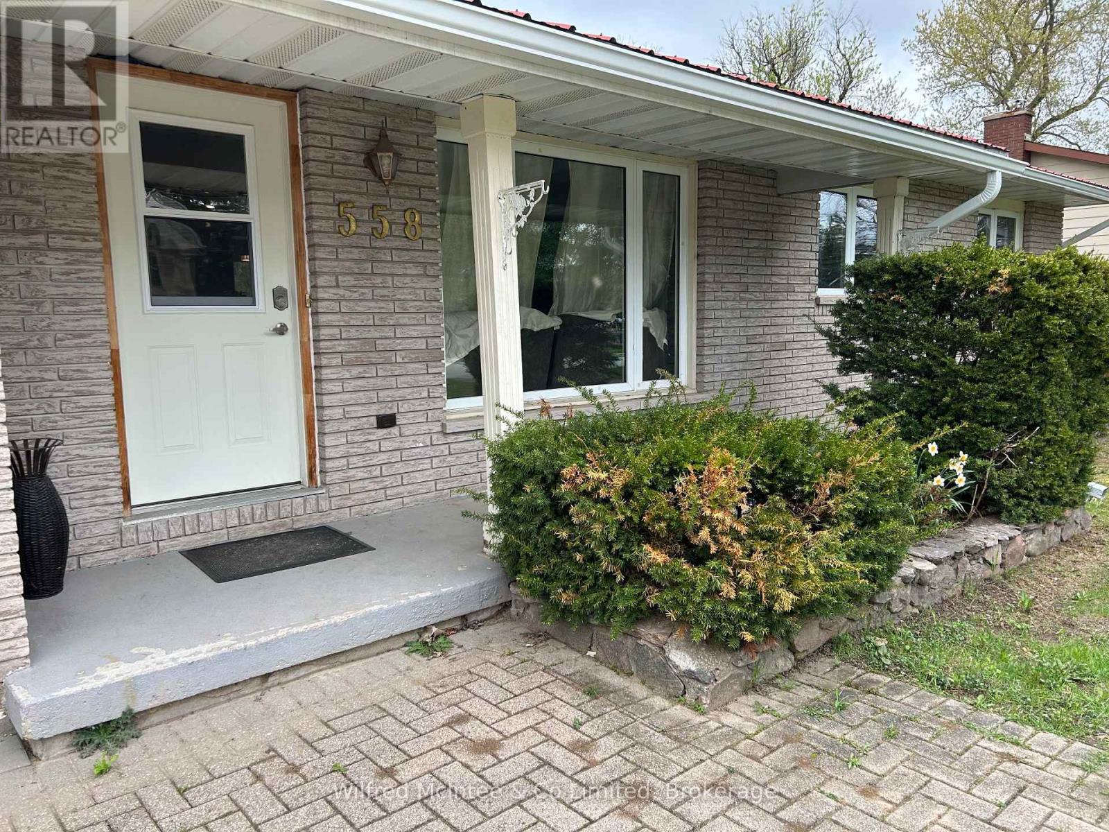 558 Queen Street N, Arran-Elderslie, Ontario  N0G 2N0 - Photo 4 - X12016382