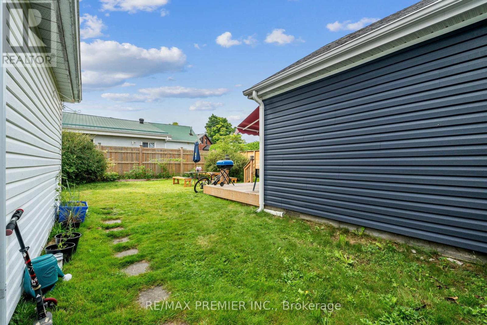 Property at 104 RODNEY STREET image 3
