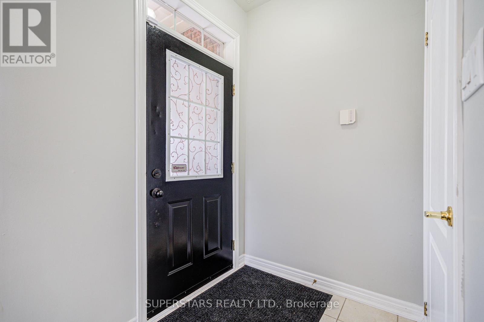 45 Saint Damian Avenue, Vaughan, Ontario  L4H 2L6 - Photo 4 - N12070867