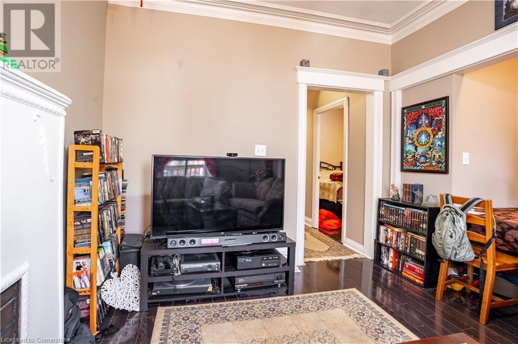 6 East 32nd Street, Hamilton, Ontario  L8V 3R6 - Photo 9 - 40691949