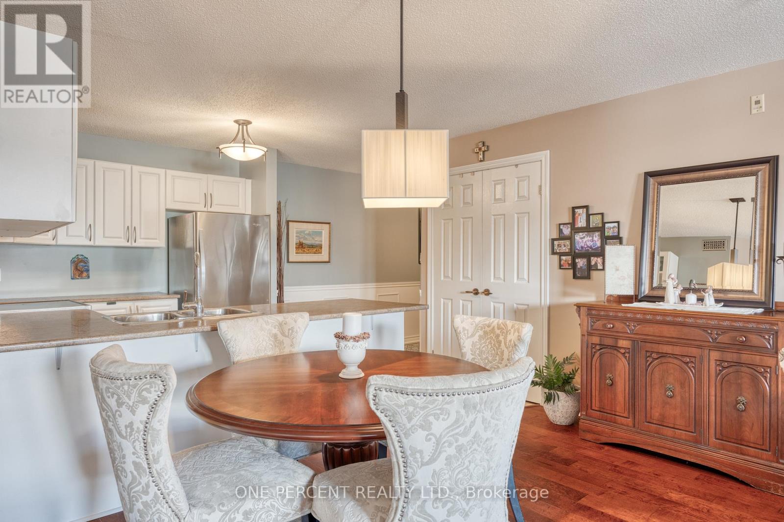 324 - 2030 Cleaver Avenue, Burlington (Headon), Ontario  L7M 4C3 - Photo 6 - W12079733
