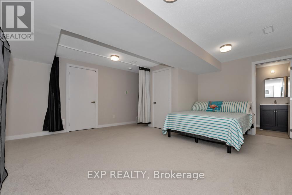 279 Falsetto Street, Ottawa, Ontario  K1W 0S4 - Photo 33 - X12079760
