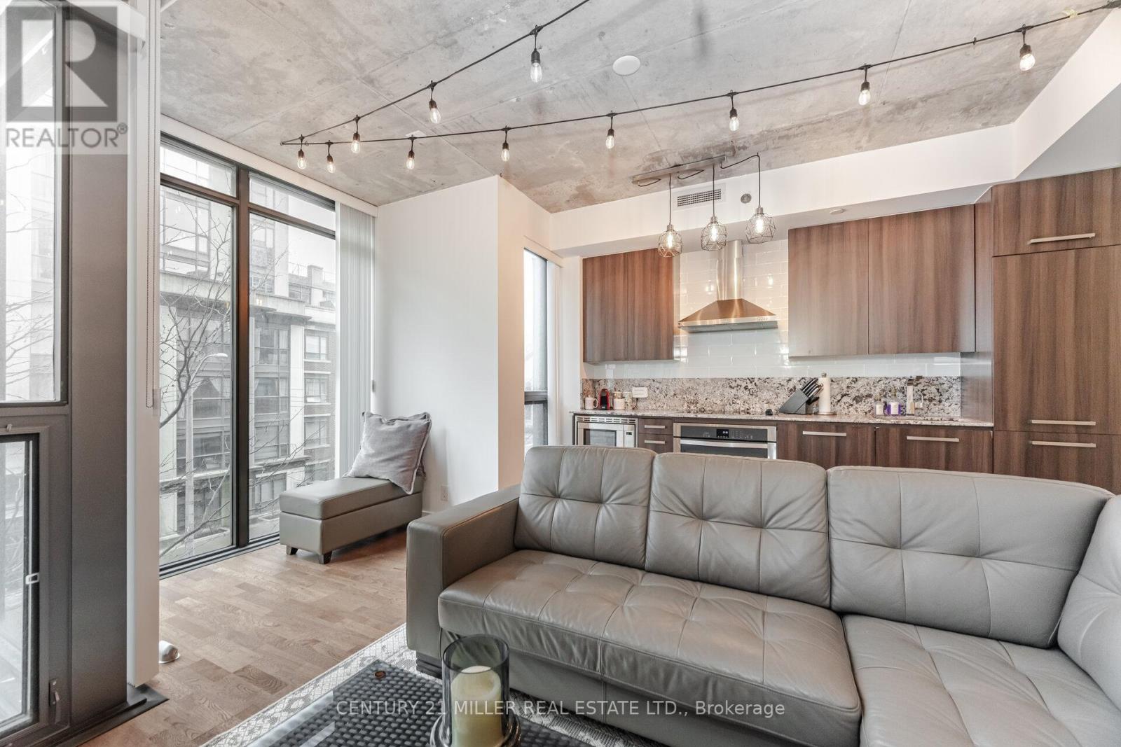 301 - 15 Beverley Street, Toronto, Ontario  M5T 1X8 - Photo 12 - C12079756