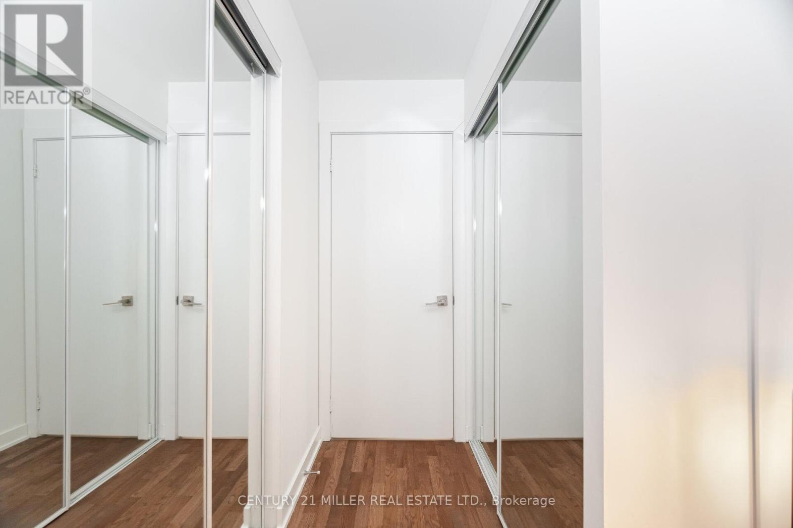 301 - 15 Beverley Street, Toronto, Ontario  M5T 1X8 - Photo 19 - C12079756