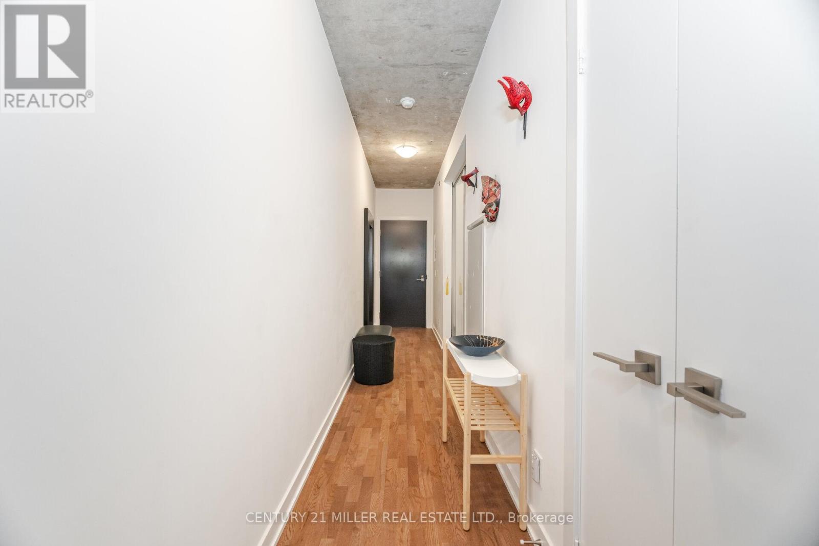 301 - 15 Beverley Street, Toronto, Ontario  M5T 1X8 - Photo 4 - C12079756