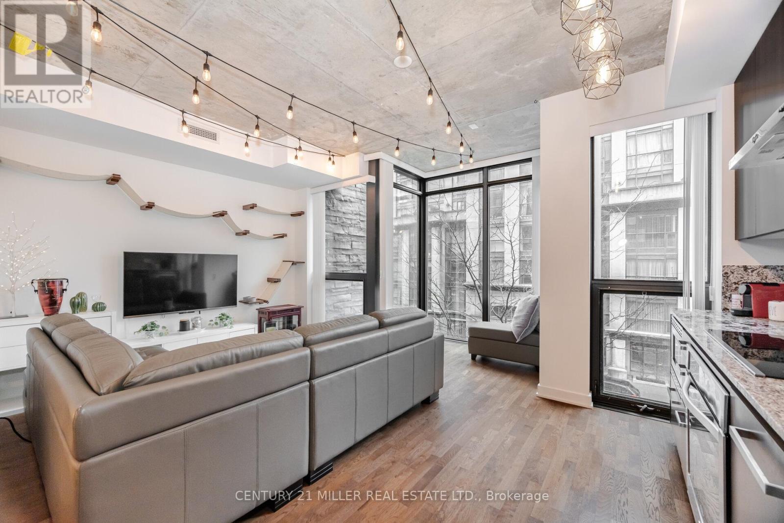 301 - 15 Beverley Street, Toronto, Ontario  M5T 1X8 - Photo 6 - C12079756