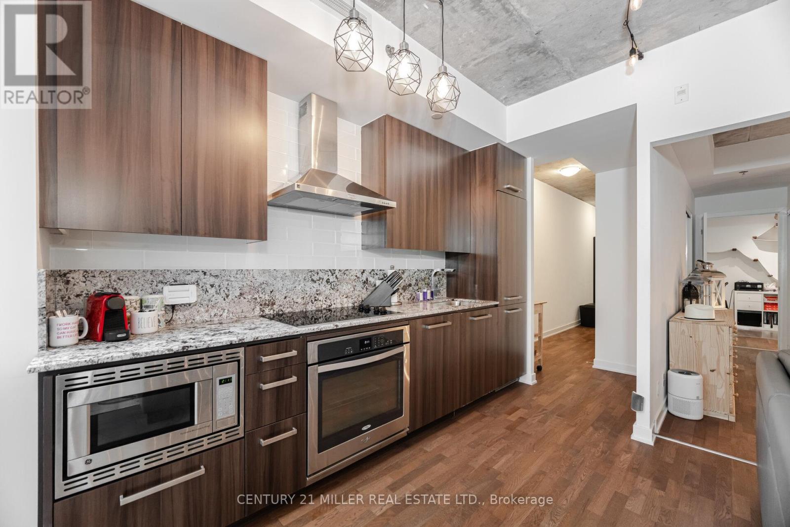 301 - 15 Beverley Street, Toronto, Ontario  M5T 1X8 - Photo 7 - C12079756