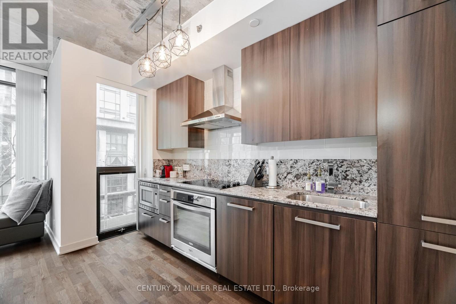 301 - 15 Beverley Street, Toronto, Ontario  M5T 1X8 - Photo 8 - C12079756