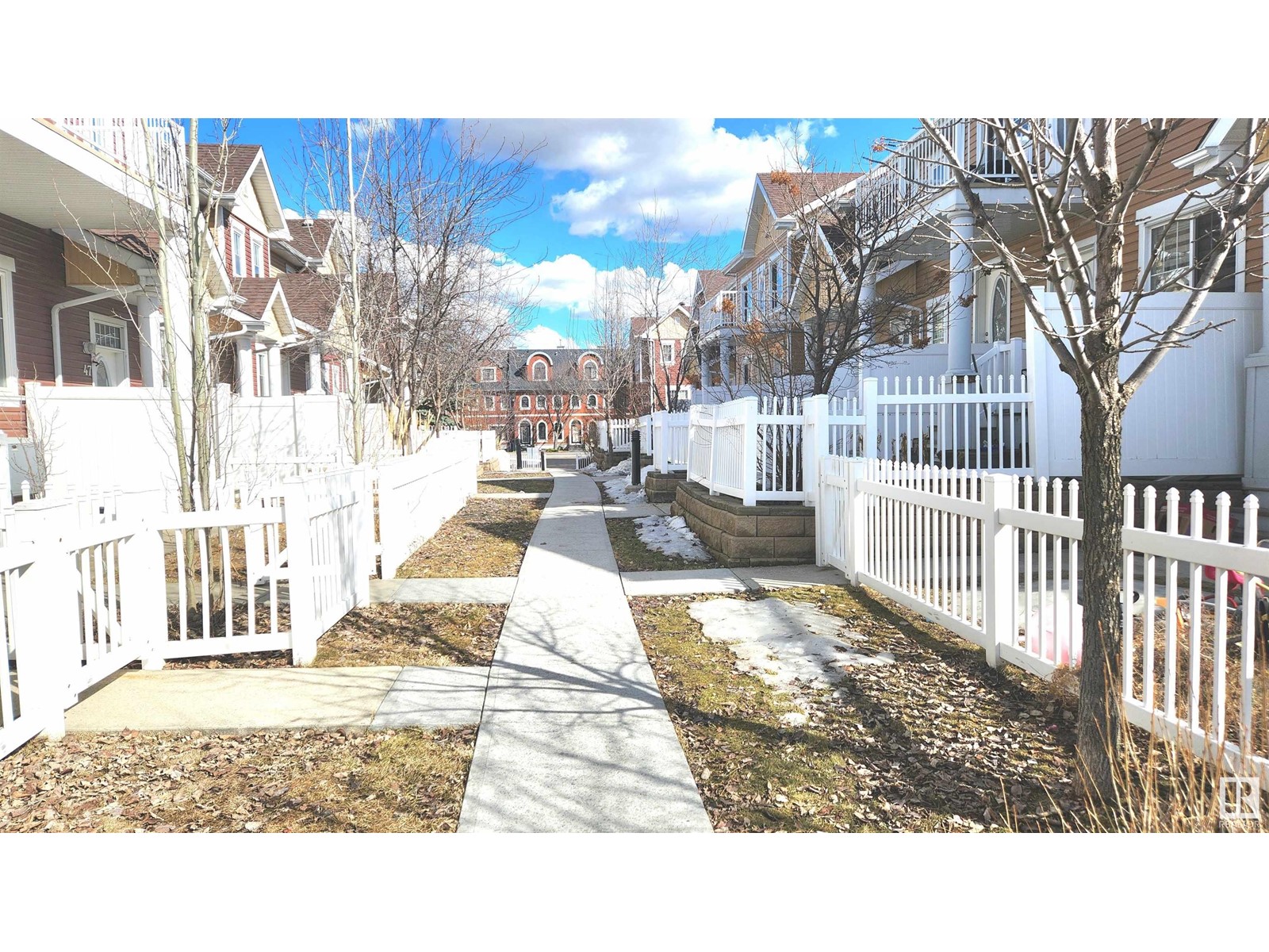 Property at #48 1623 TOWNE CENTRE BV NW image 1