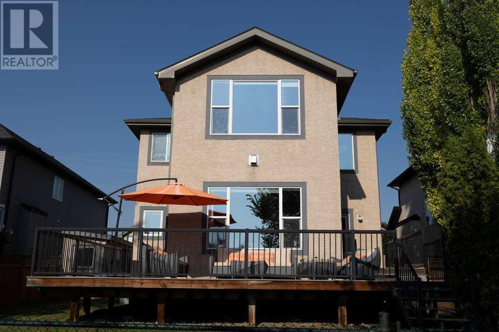 360 Parkmere Green, Chestermere, Alberta  T1X 1V6 - Photo 3 - A2211383