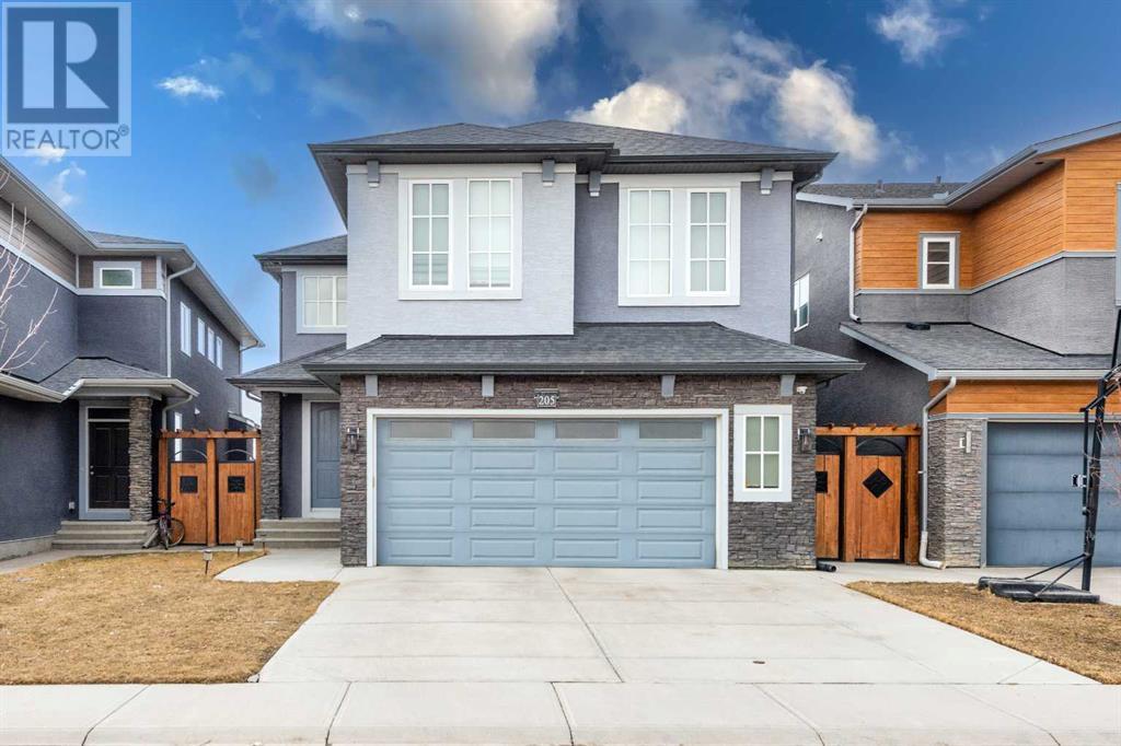 205 Carringvue Manor Nw, Calgary, Alberta  T3P 0W3 - Photo 2 - A2210406
