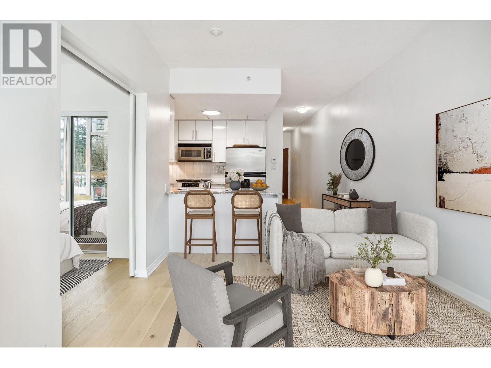 603 168 E ESPLANADE, north vancouver, British Columbia
