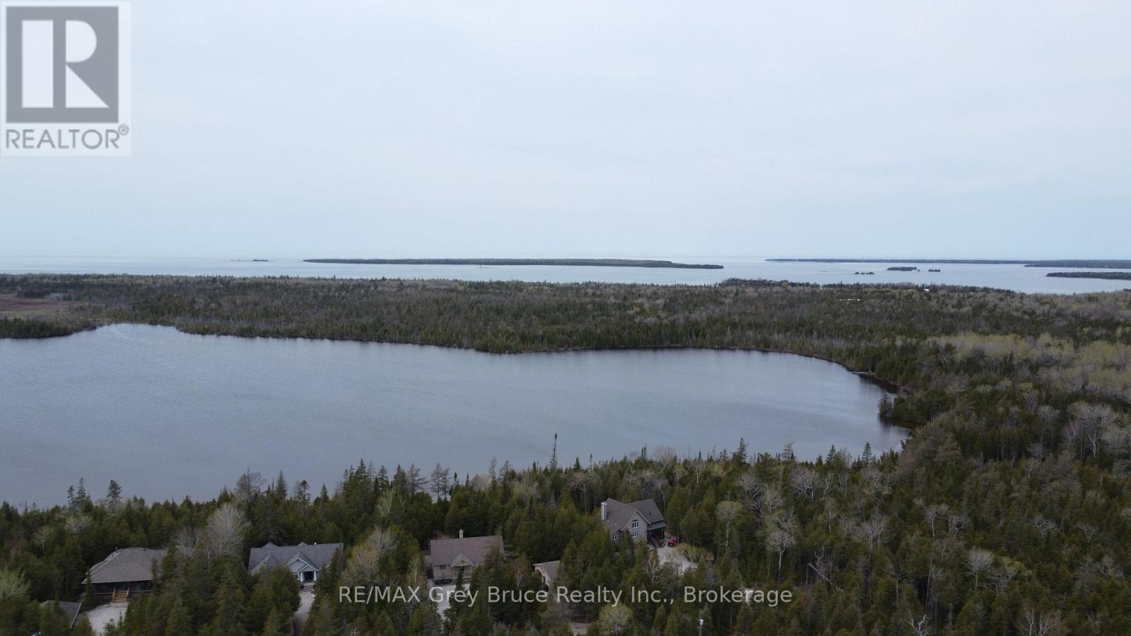 83 Lakewood Country Lane, Northern Bruce Peninsula, Ontario  N0H 1W0 - Photo 36 - X12079771