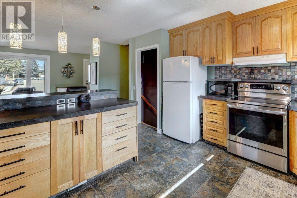 36 Allandale Close Se, Calgary, Alberta  T2H 1V9 - Photo 5 - A2207470