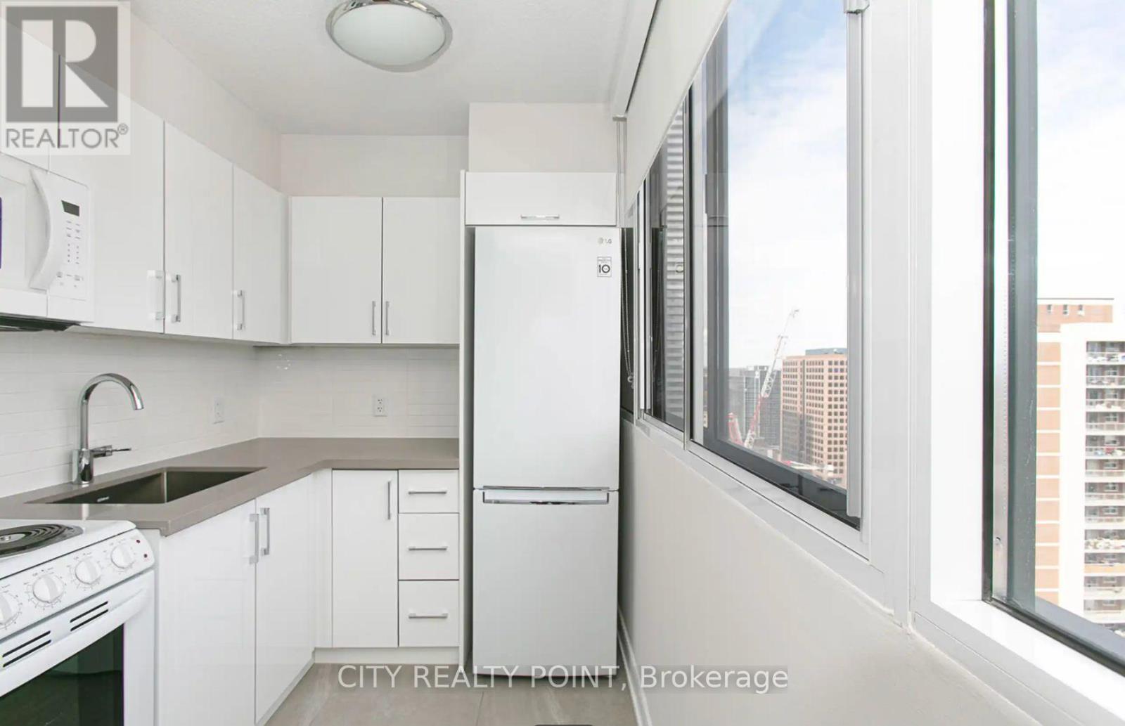 1205 - 33 Isabella Street, Toronto, Ontario  M4Y 2P7 - Photo 2 - C12079793